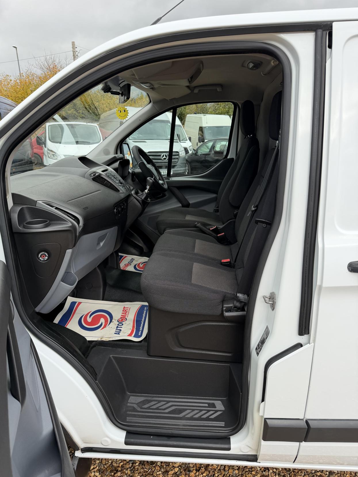 Used Ford Transit Custom 2015 for sale - 76471809: Photo 12