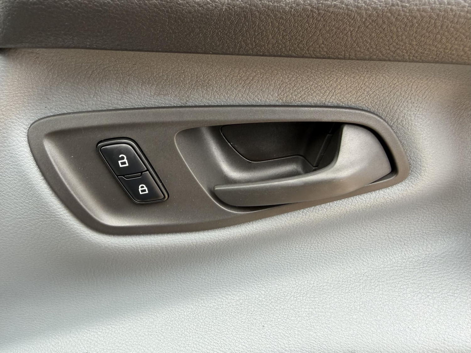 Used Ford Transit Custom 2015 for sale - 76471809: Photo 15