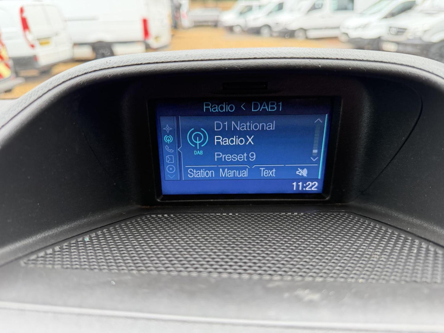 Used Ford Transit Custom 2015 for sale - 76471809: Photo 26