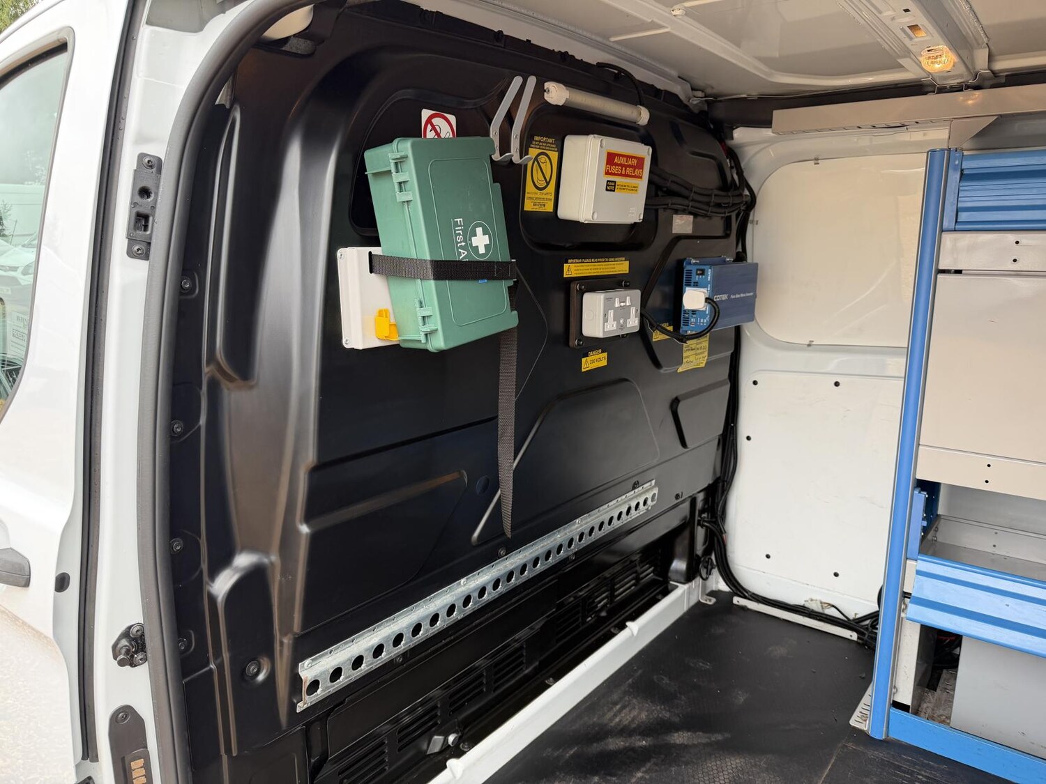 Used Ford Transit Custom 2015 for sale - 76471809: Photo 31