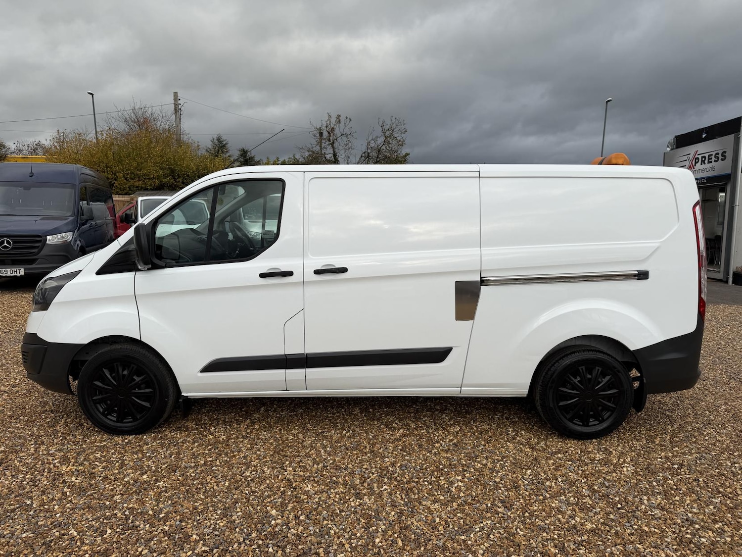 Used Ford Transit Custom 2015 for sale - 76471809: Photo 6
