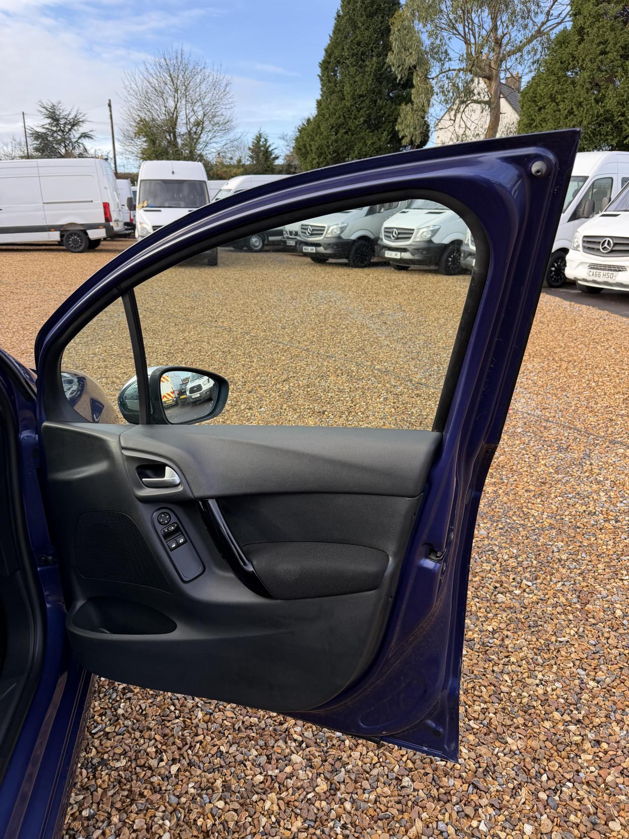 Used Citroen C3 2014 for sale - 76987590: Photo 11