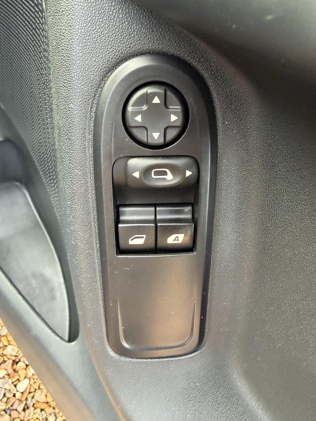 Used Citroen C3 2014 for sale - 76987590: Photo 23