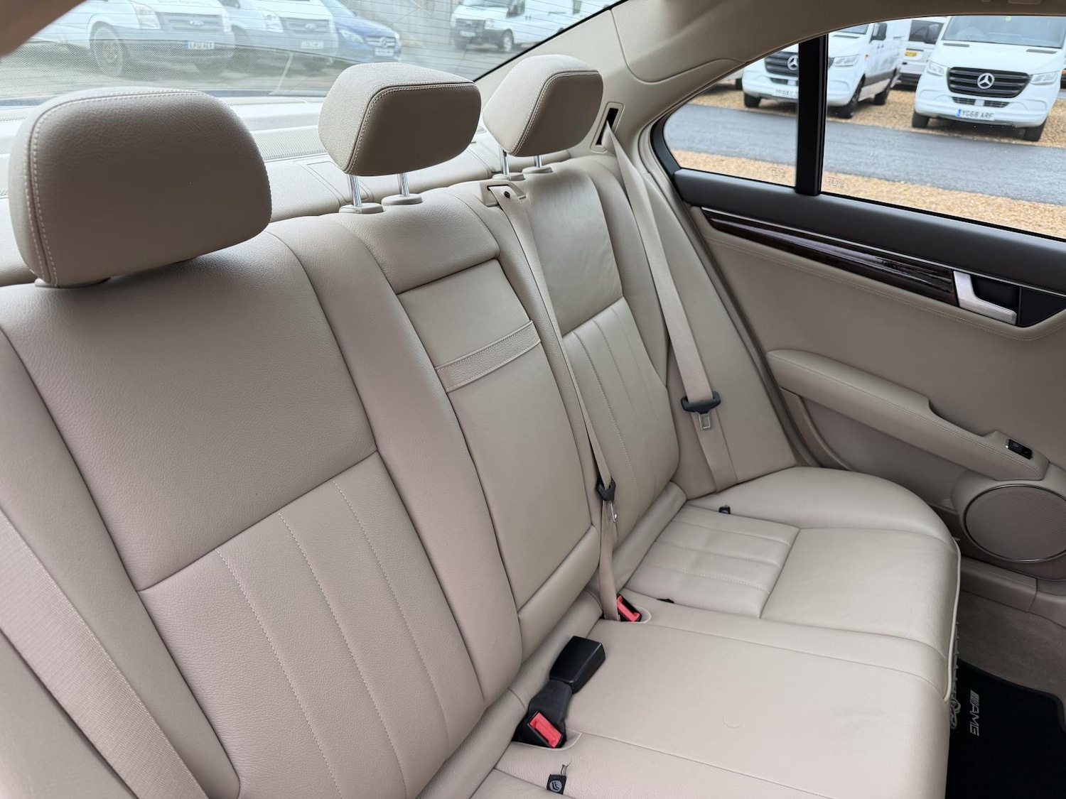 Used Mercedes-Benz C Class 2011 for sale - 76526554: Photo 14