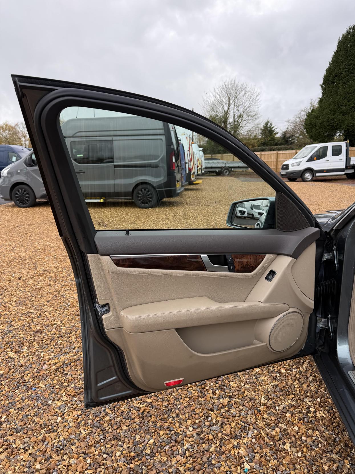 Used Mercedes-Benz C Class 2011 for sale - 76526554: Photo 19