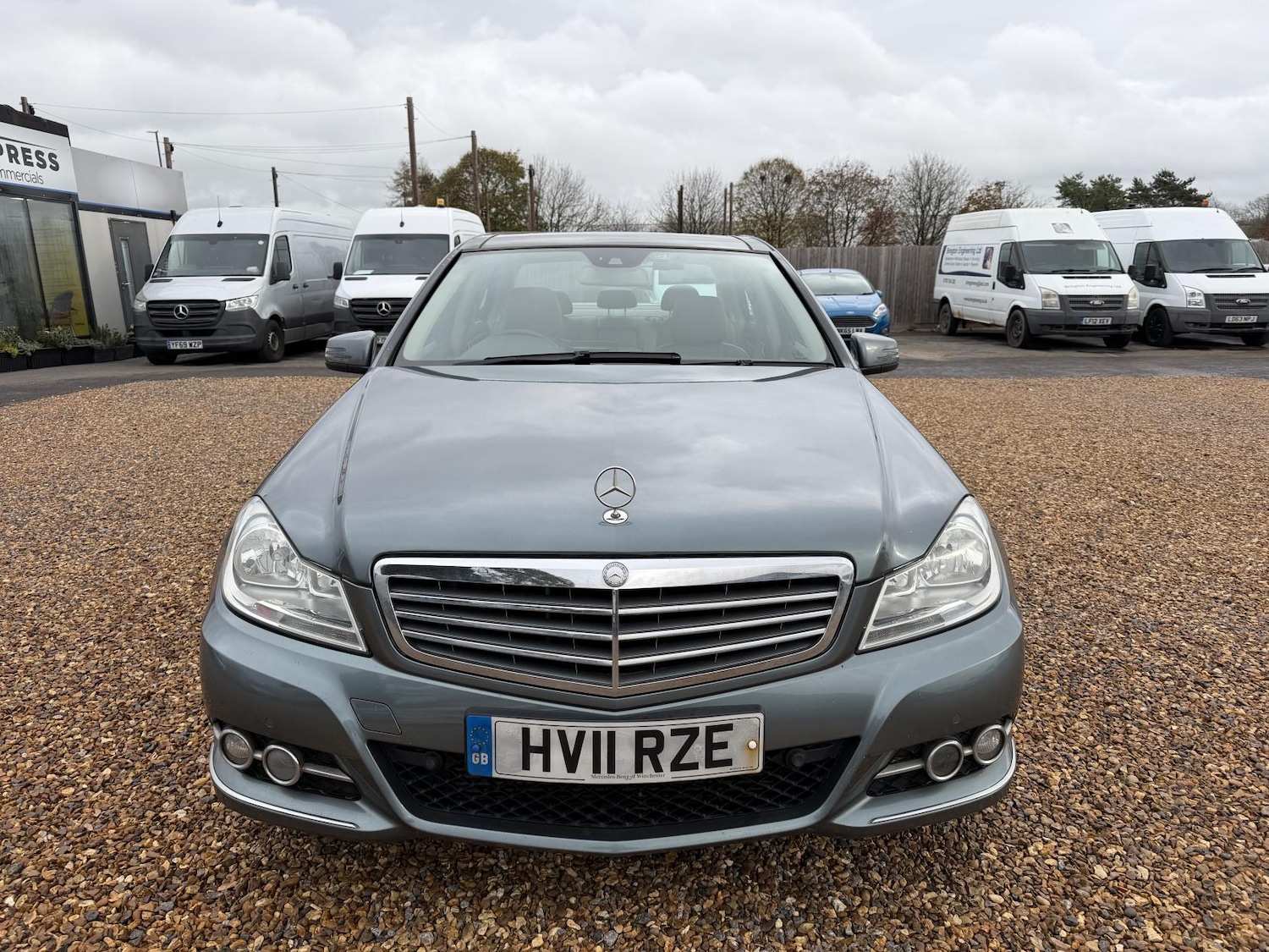 Used Mercedes-Benz C Class 2011 for sale - 76526554: Photo 2