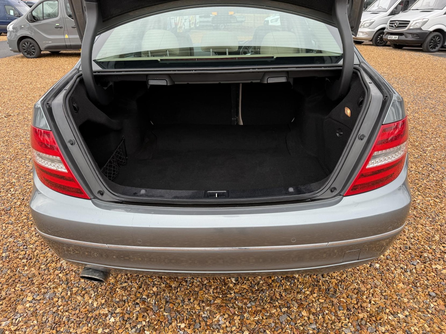 Used Mercedes-Benz C Class 2011 for sale - 76526554: Photo 25