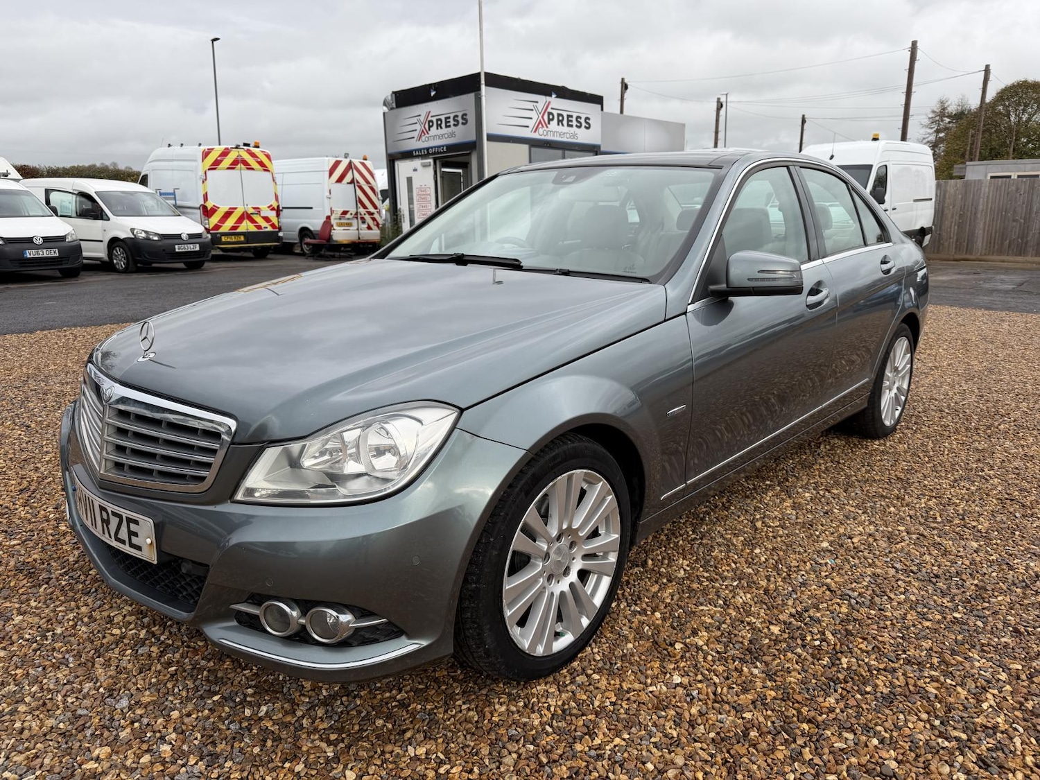 Used Mercedes-Benz C Class 2011 for sale - 76526554: Photo 3
