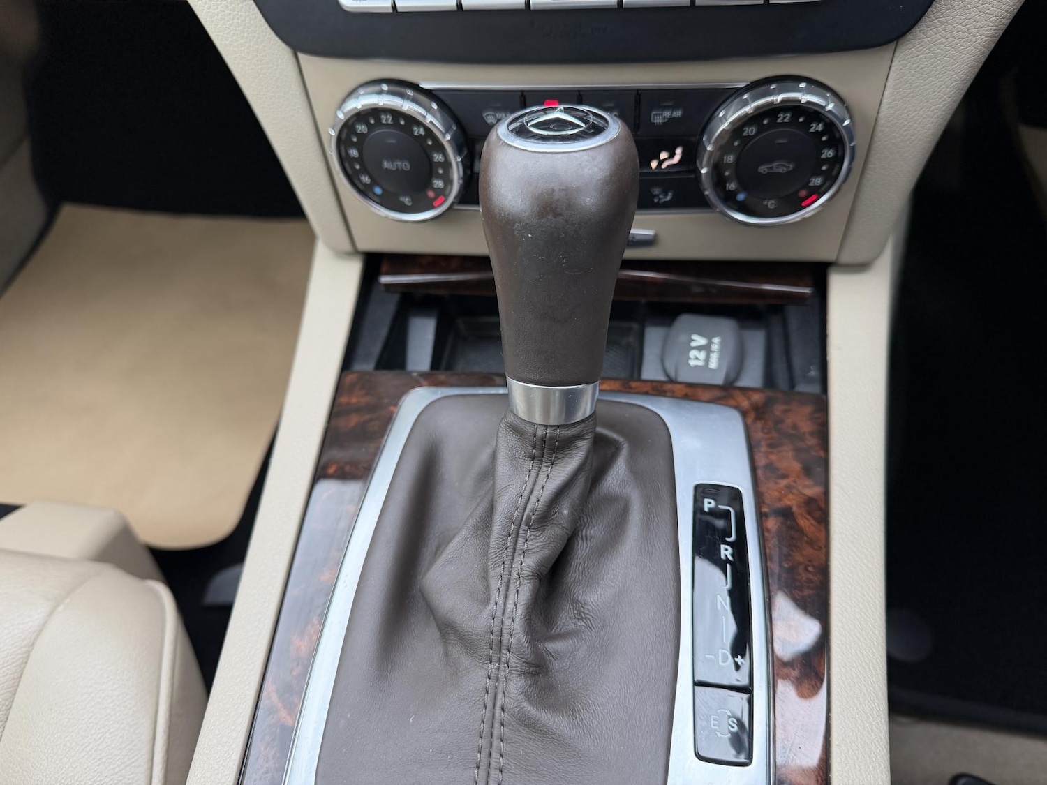 Used Mercedes-Benz C Class 2011 for sale - 76526554: Photo 35