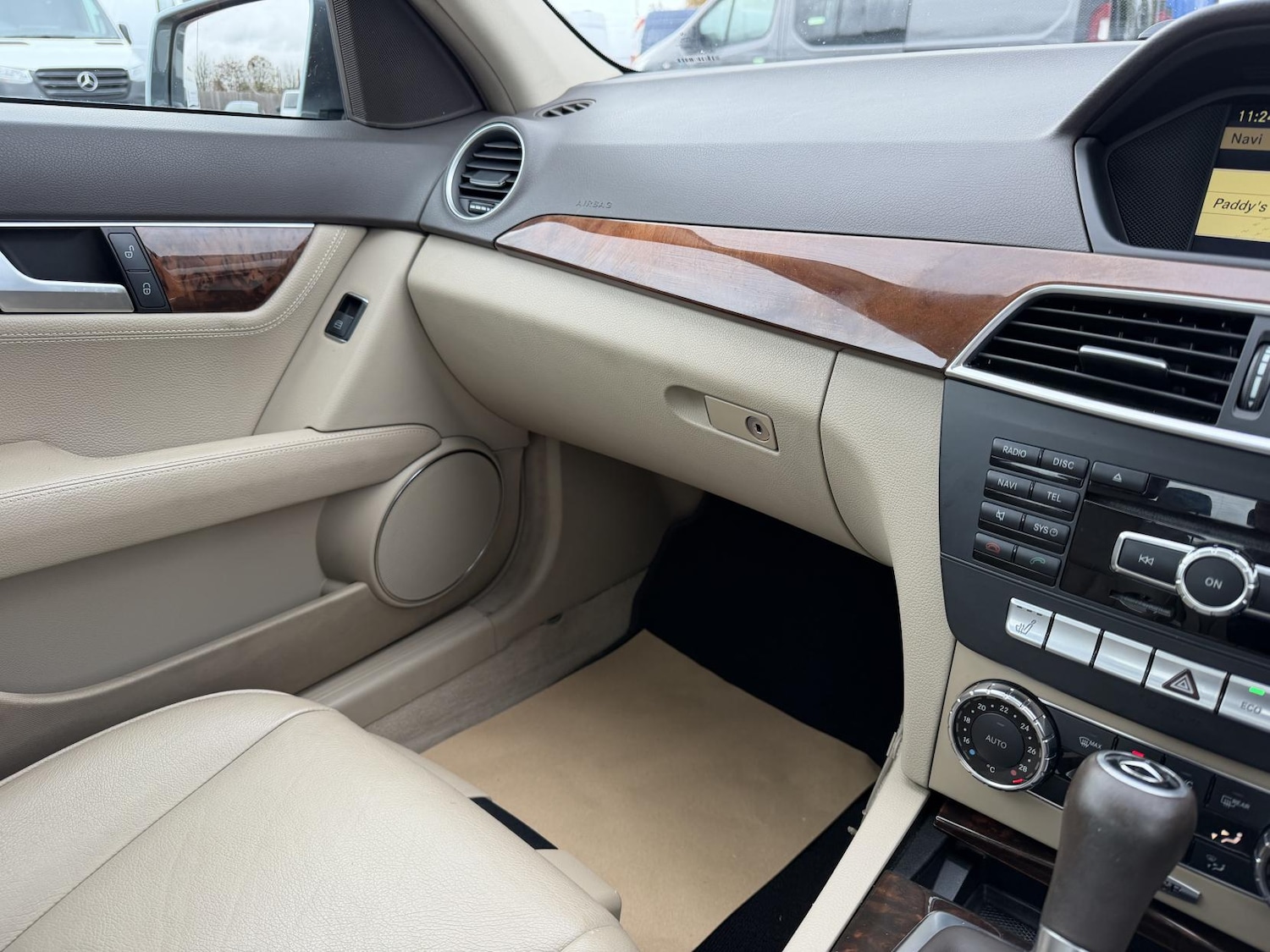 Used Mercedes-Benz C Class 2011 for sale - 76526554: Photo 41