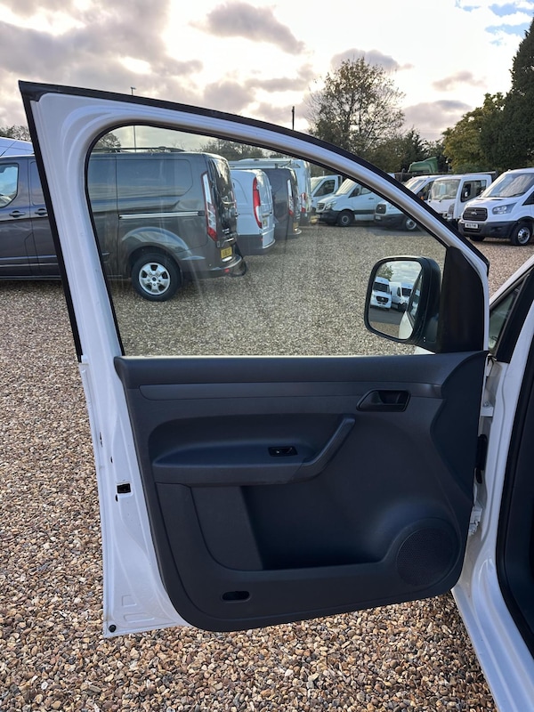 Used Volkswagen Caddy Maxi 2013 for sale - 76226138: Photo 11