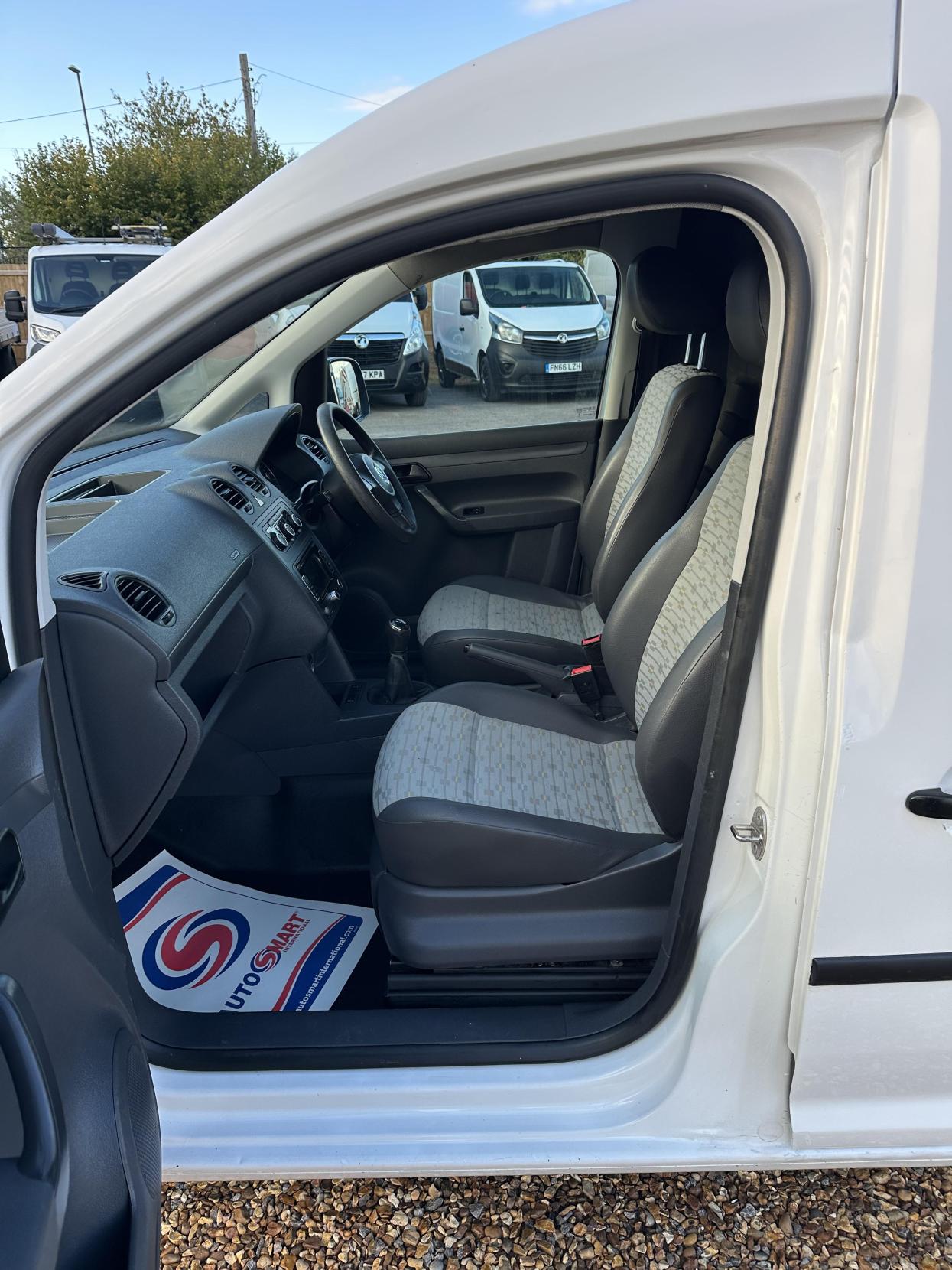 Used Volkswagen Caddy Maxi 2013 for sale - 76226138: Photo 12