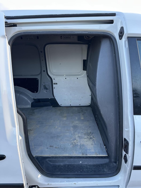 Used Volkswagen Caddy Maxi 2013 for sale - 76226138: Photo 25