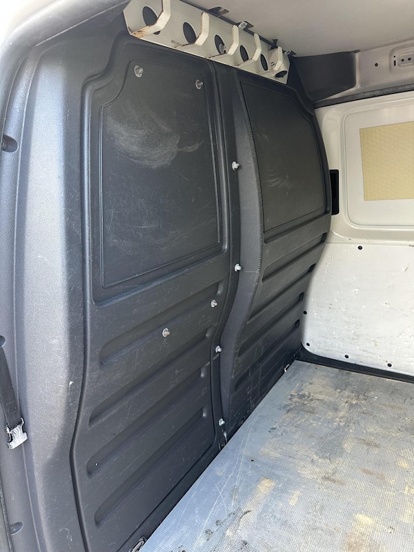 Used Volkswagen Caddy Maxi 2013 for sale - 76226138: Photo 27