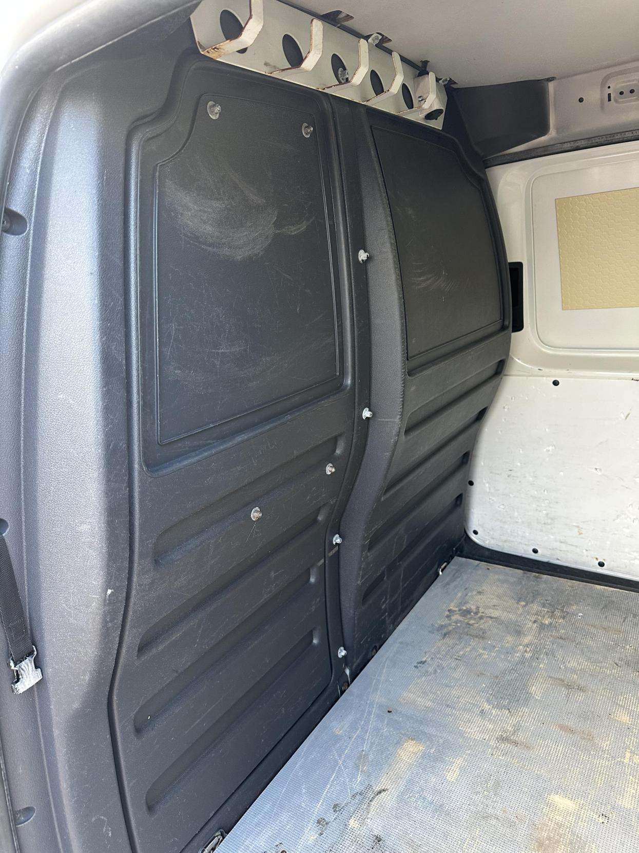 Used Volkswagen Caddy Maxi 2013 for sale - 76226138: Photo 29