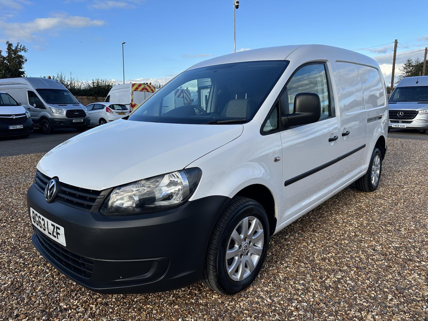 Used Volkswagen Caddy Maxi 2013 for sale - 76226138: Photo 3