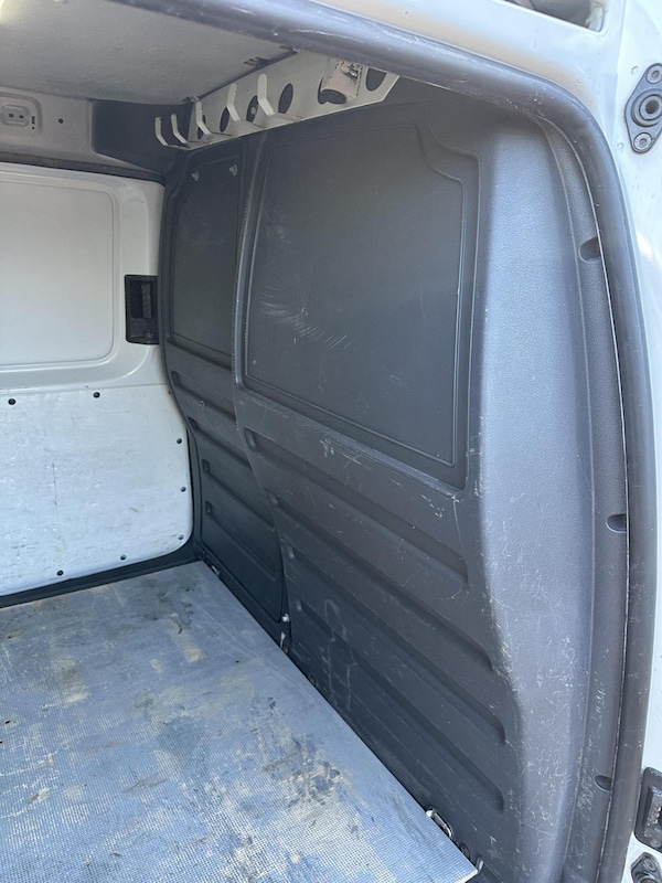 Used Volkswagen Caddy Maxi 2013 for sale - 76226138: Photo 30