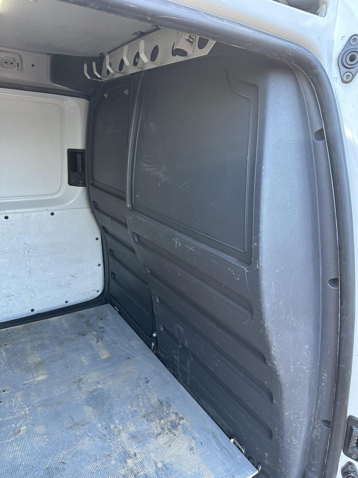 Used Volkswagen Caddy Maxi 2013 for sale - 76226138: Photo 32