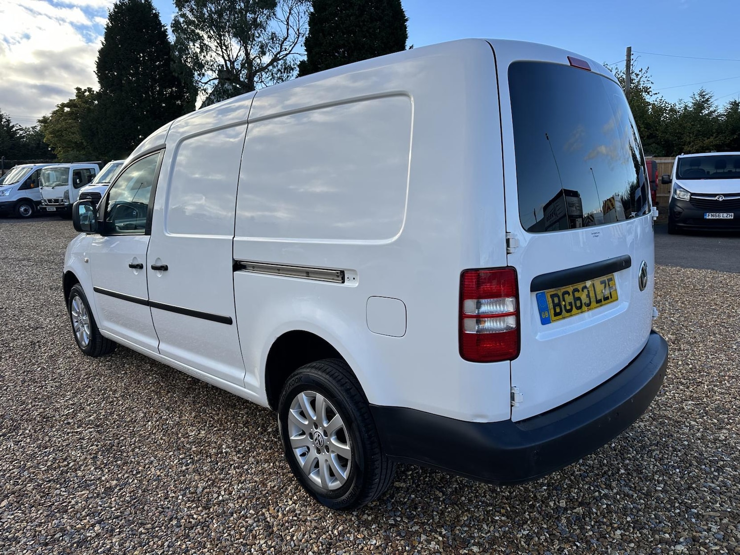 Used Volkswagen Caddy Maxi 2013 for sale - 76226138: Photo 5