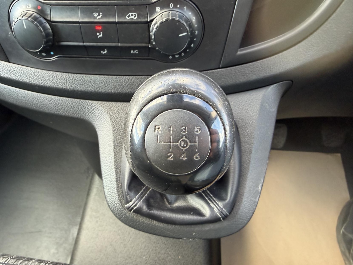 Used Mercedes-Benz Vito 2018 for sale - 76706322: Photo 26