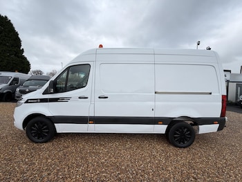 Used Mercedes-Benz Sprinter 2019 for sale - 76590080: Photo