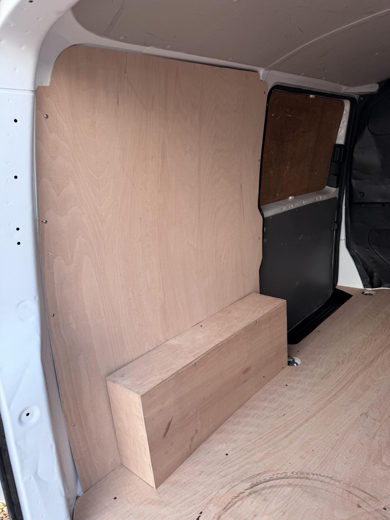 Used Volkswagen Transporter 2021 for sale - 77881458: Photo 34