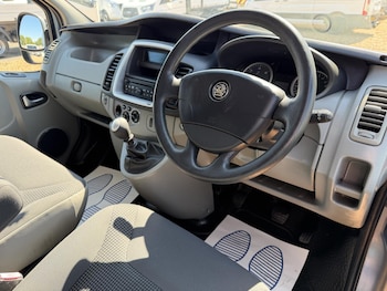 Used Vauxhall Vivaro 2011 for sale - 79320466: Photo