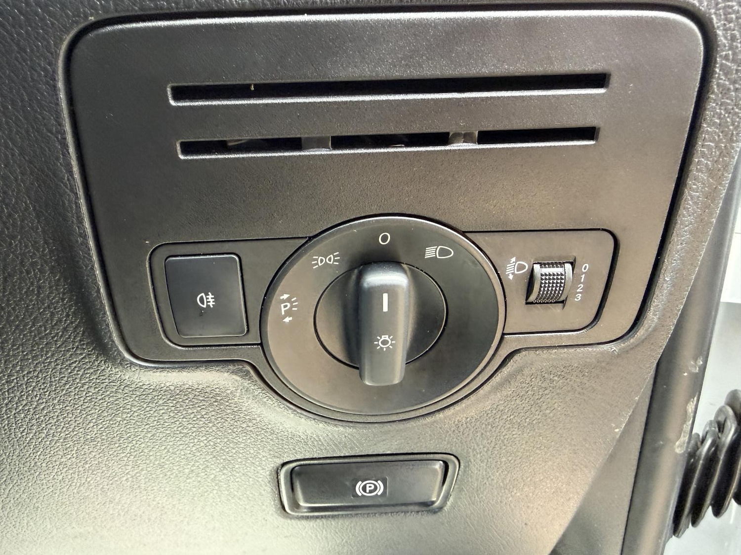 Used Mercedes-Benz Vito 2019 for sale - 77709201: Photo 20