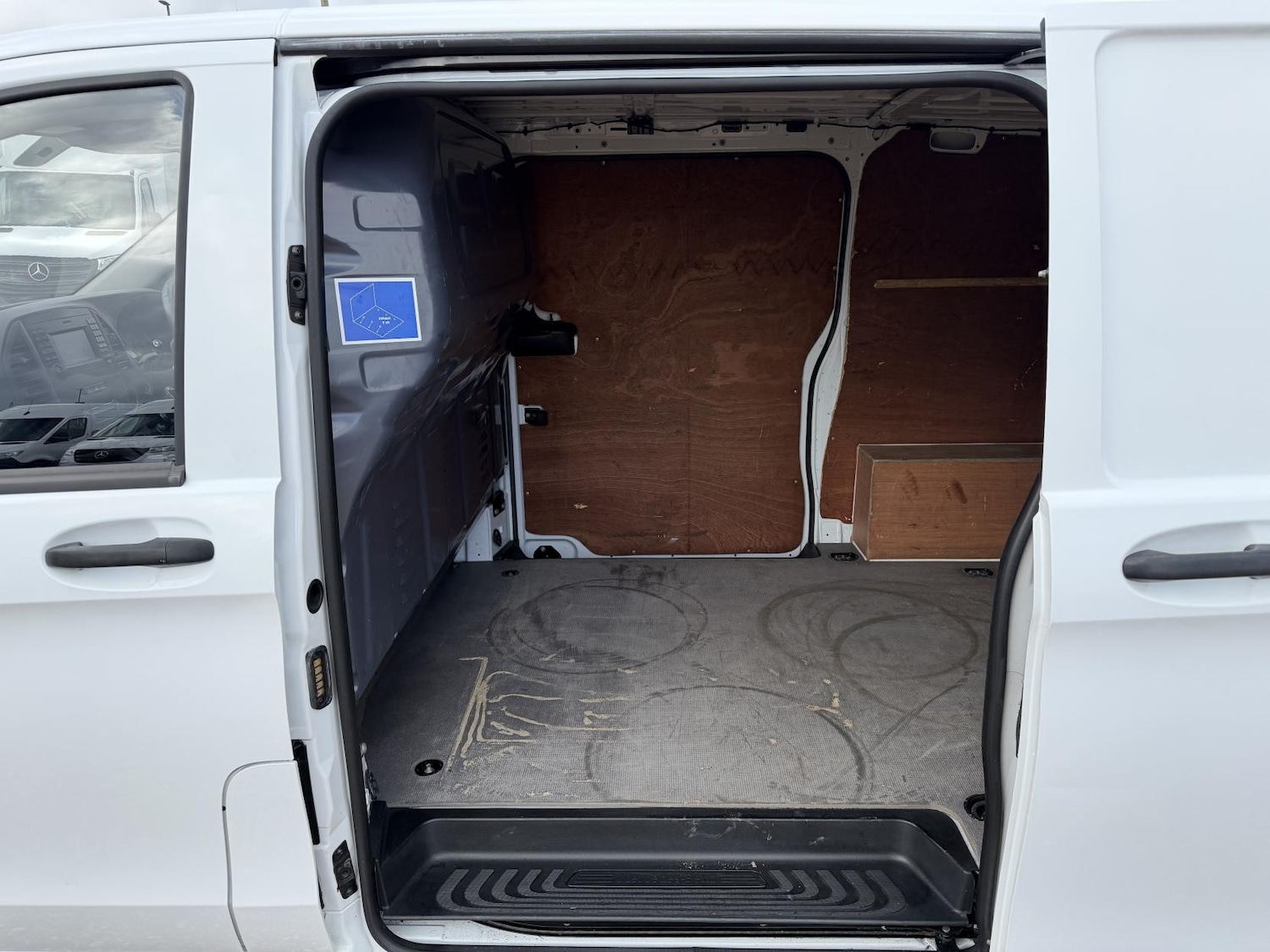 Used Mercedes-Benz Vito 2019 for sale - 77709201: Photo 31