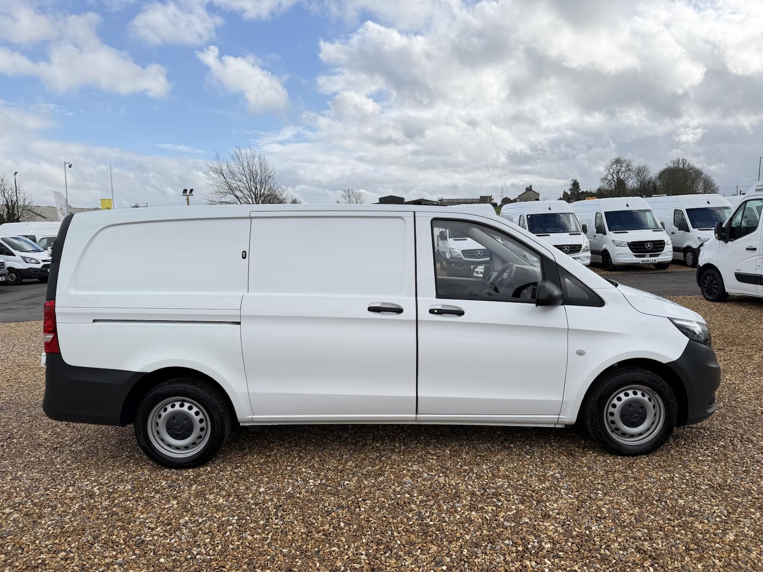 Used Mercedes-Benz Vito 2019 for sale - 77709201: Photo 9