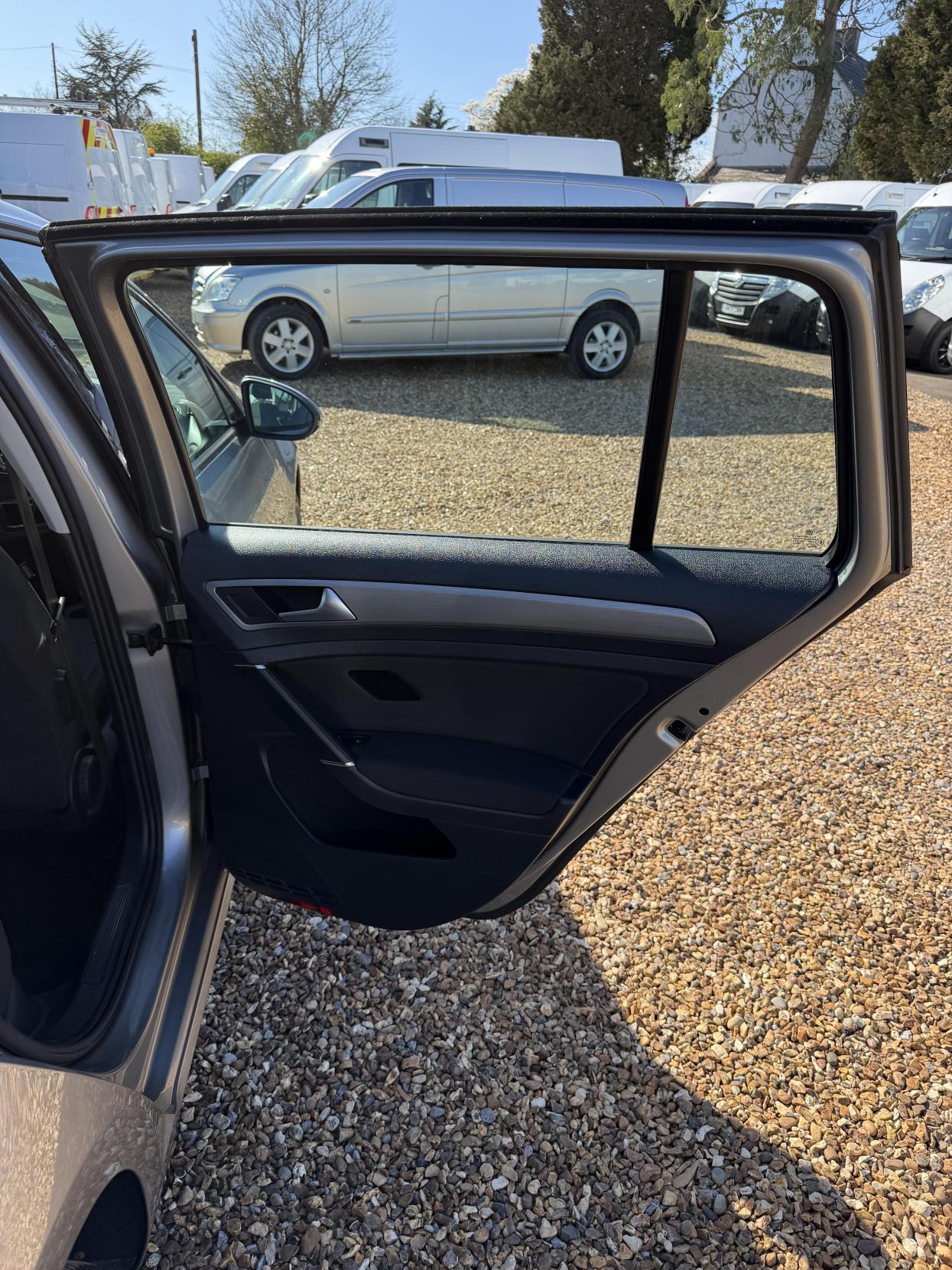 Used Volkswagen Golf 2014 for sale - 77938600: Photo 14