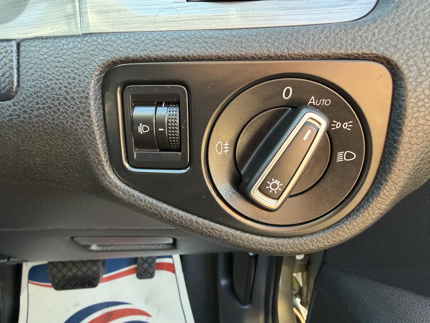 Used Volkswagen Golf 2014 for sale - 77938600: Photo 27