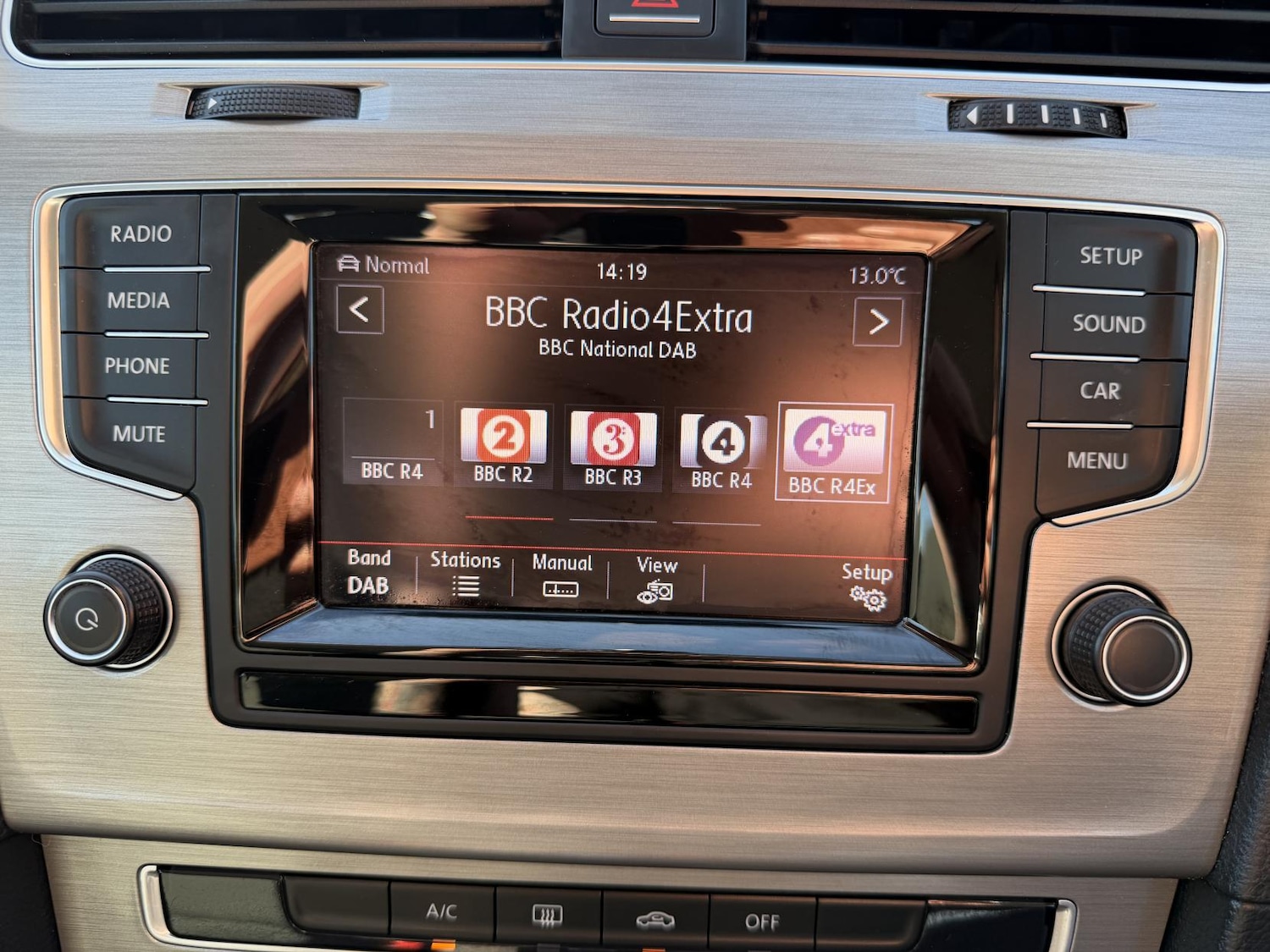 Used Volkswagen Golf 2014 for sale - 77938600: Photo 28