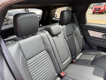 Used Land Rover Discovery Sport 2023 for sale - 78911841: Photo