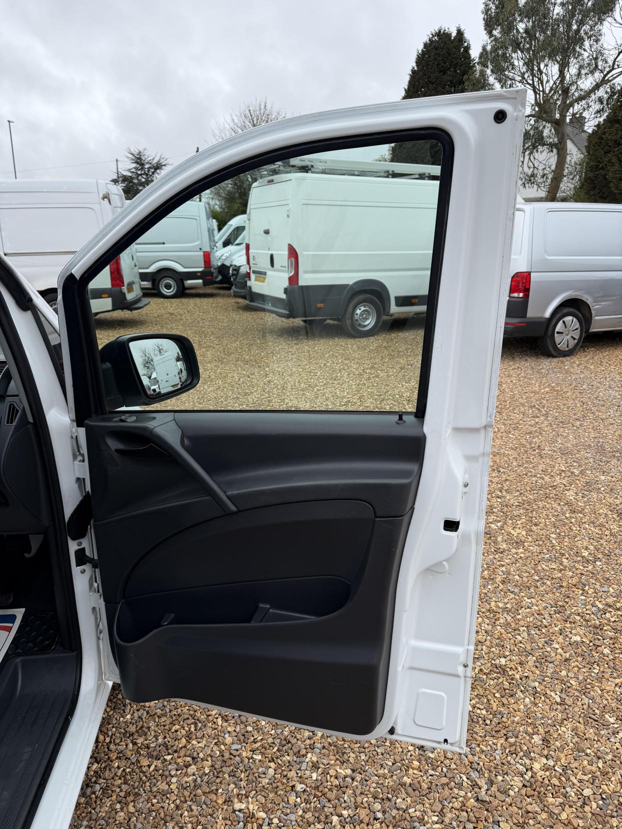 Used Mercedes-Benz Vito 2013 for sale - 78042333: Photo 11