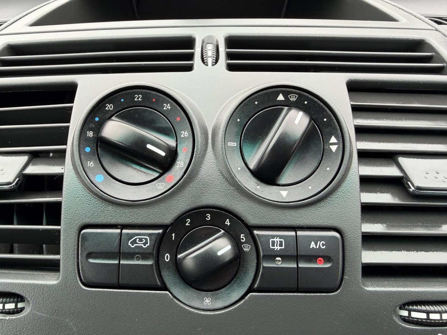 Used Mercedes-Benz Vito 2013 for sale - 78042333: Photo 20