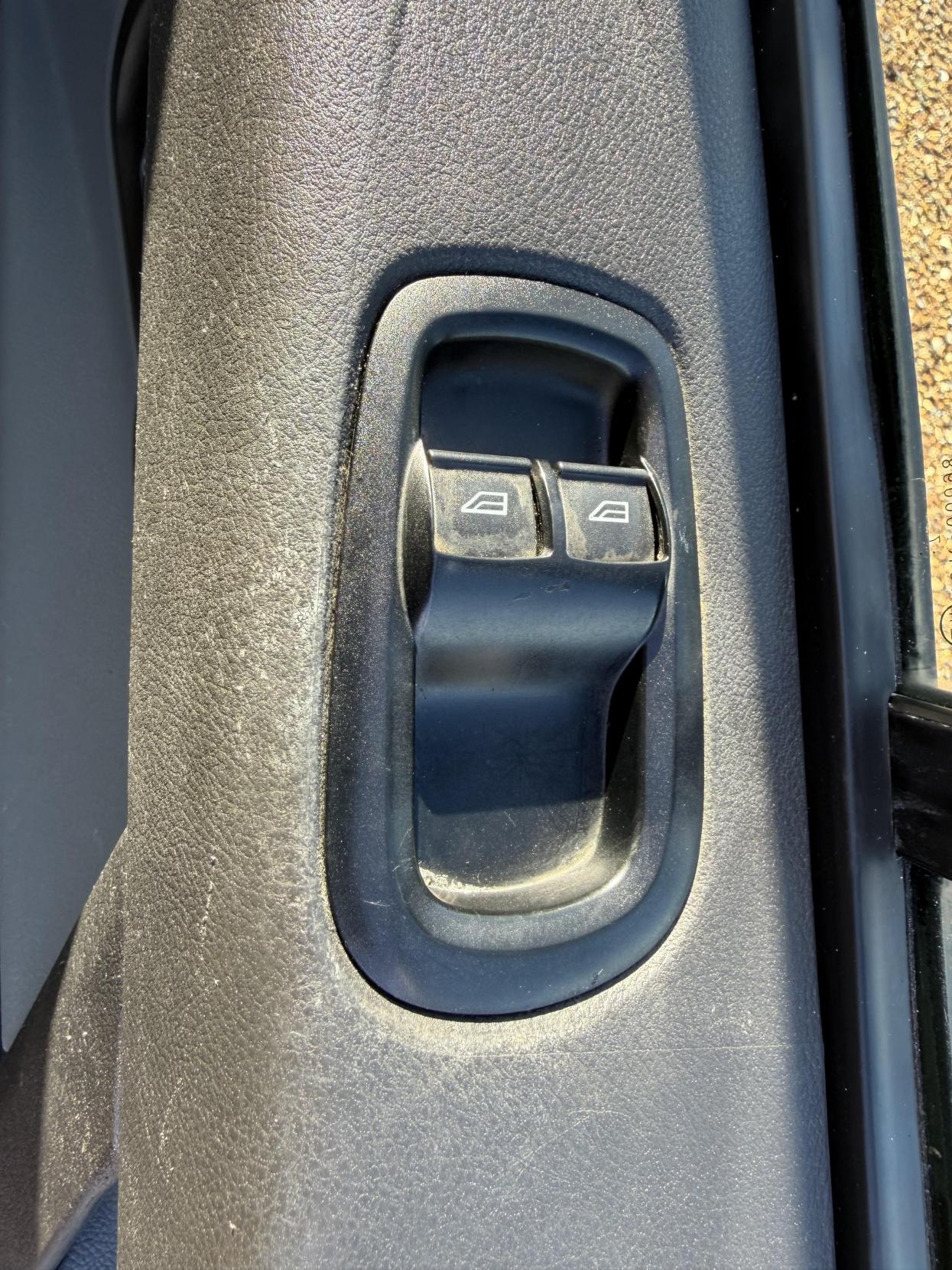 Used Ford Transit Custom 2015 for sale - 76671036: Photo 16