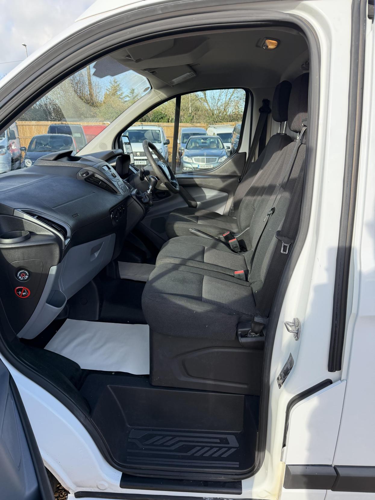 Used Ford Transit Custom 2015 for sale - 76671036: Photo 17