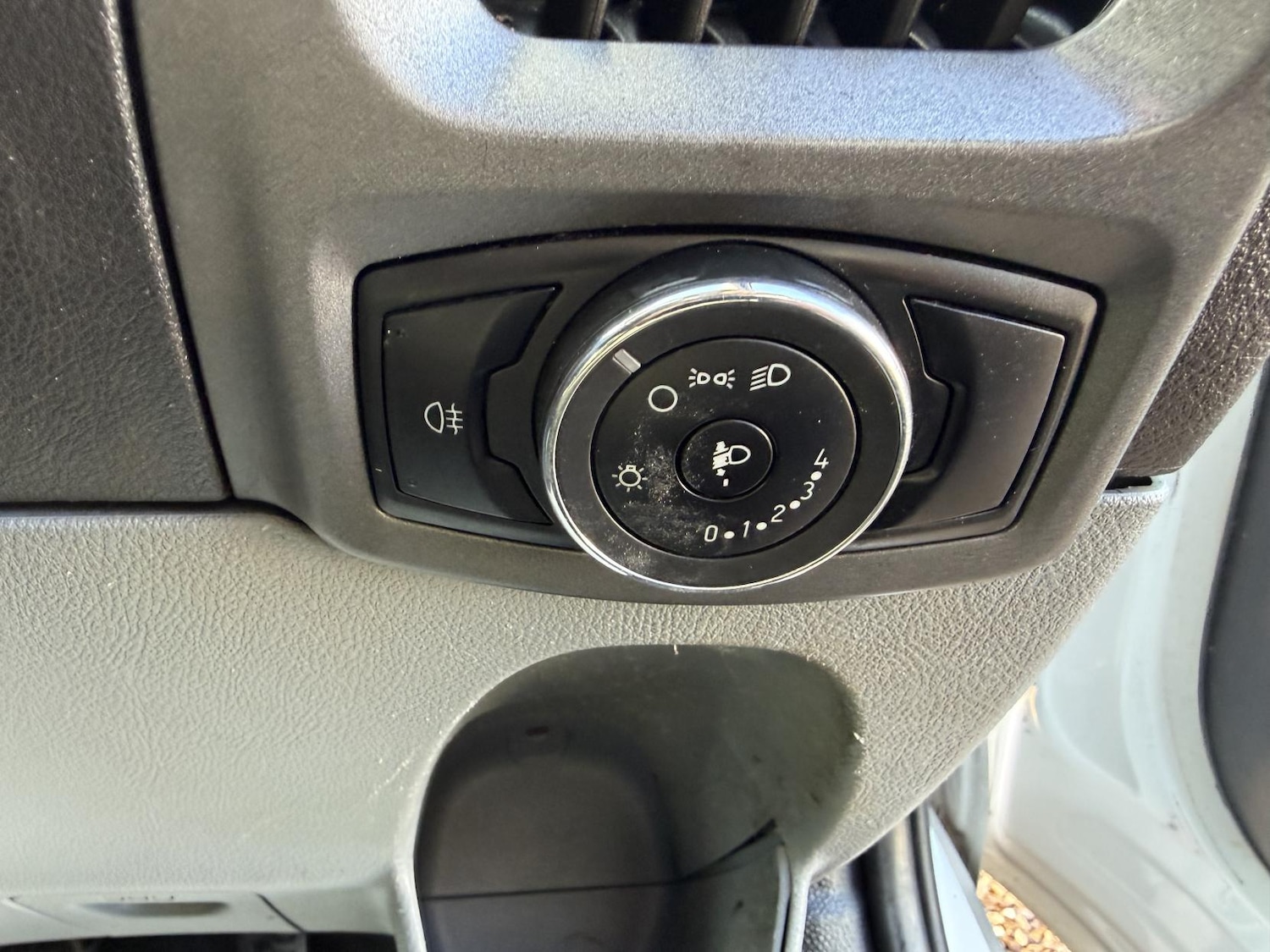 Used Ford Transit Custom 2015 for sale - 76671036: Photo 20