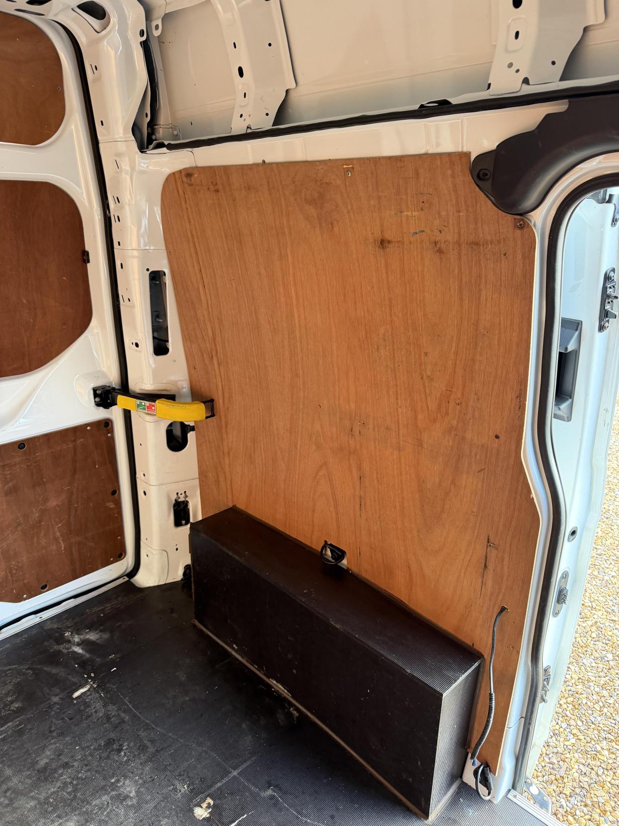 Used Ford Transit Custom 2015 for sale - 76671036: Photo 32