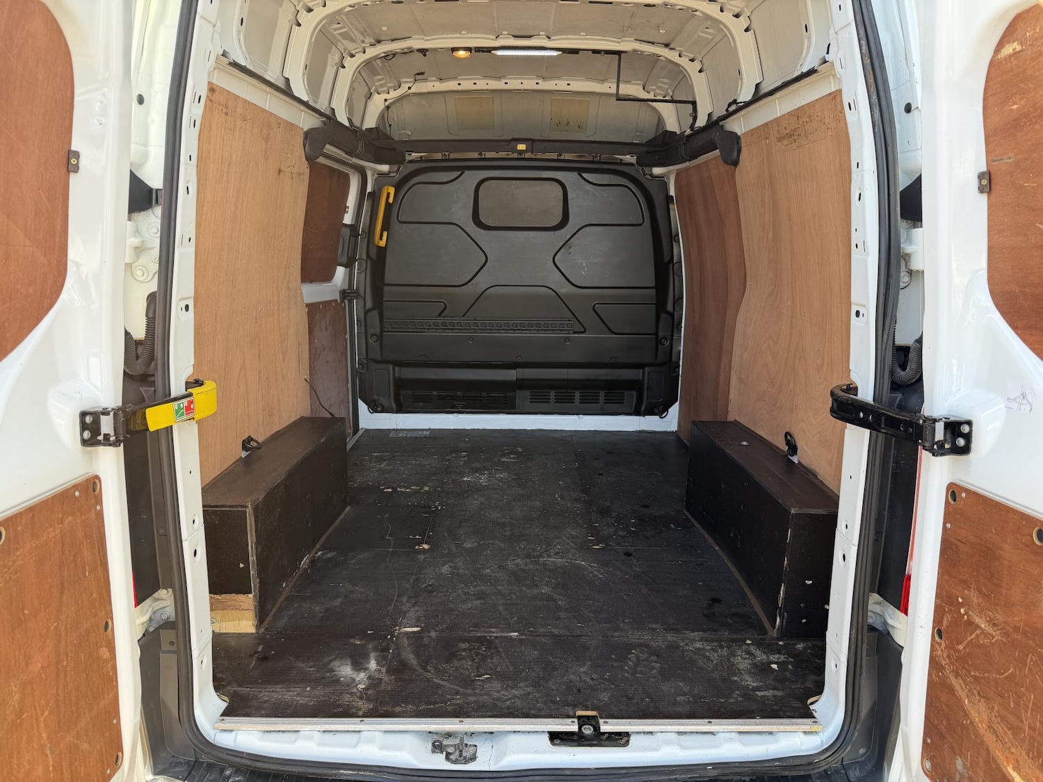 Used Ford Transit Custom 2015 for sale - 76671036: Photo 36