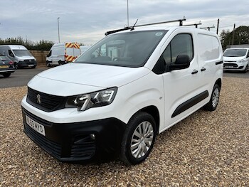 Used Peugeot Partner 2019 for sale - 76557323: Photo