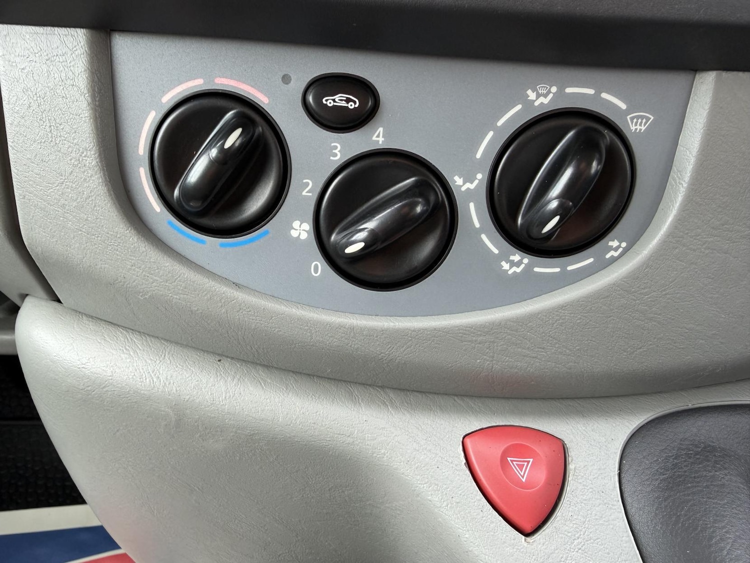 Used Vauxhall Vivaro 2010 for sale - 76336035: Photo 20