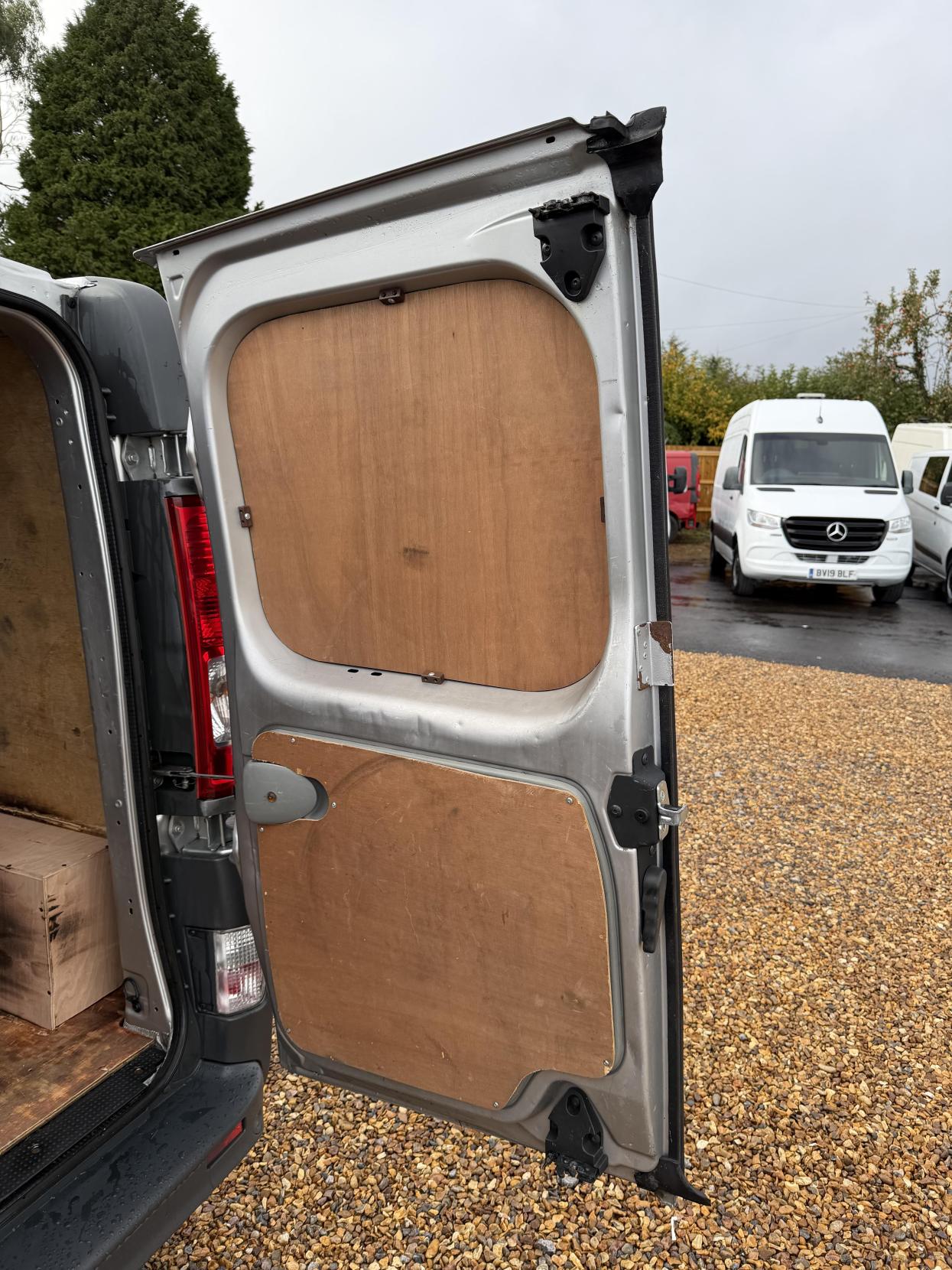 Used Vauxhall Vivaro 2010 for sale - 76336035: Photo 34