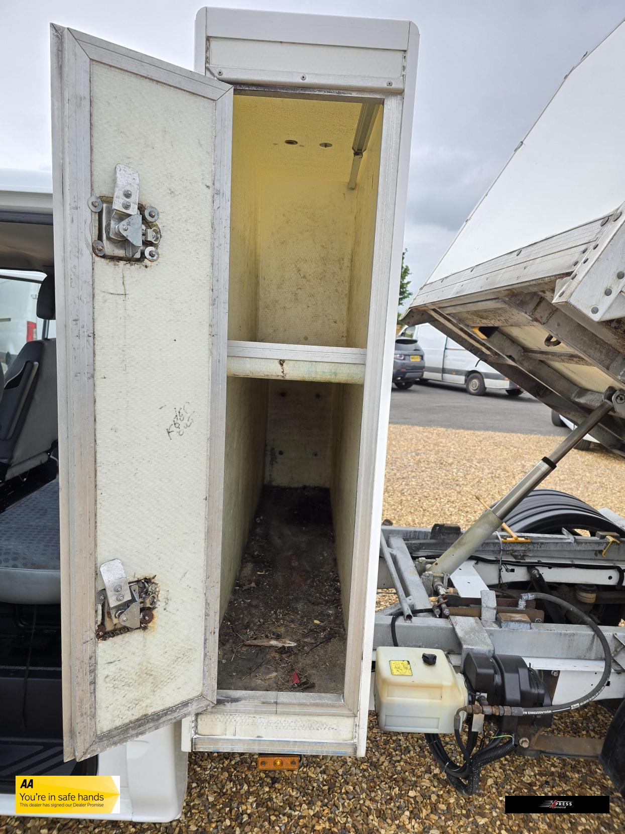 Vehicle 29