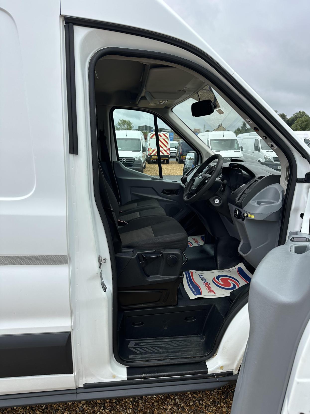 Used Ford Transit 2018 for sale - 75989729: Photo 14