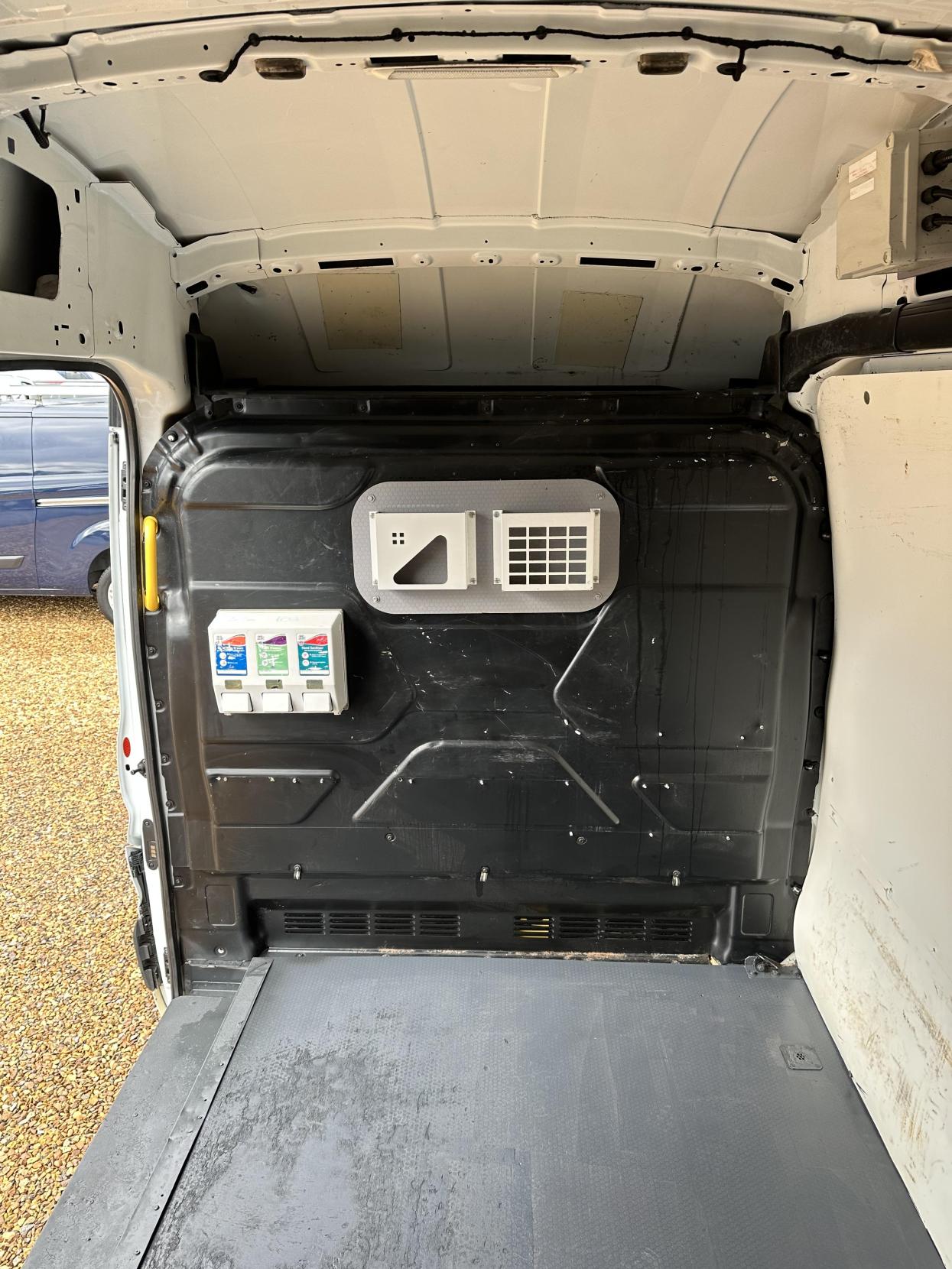 Used Ford Transit 2018 for sale - 75989729: Photo 30