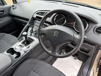 Used Peugeot 3008 2013 for sale - 79766091: Photo