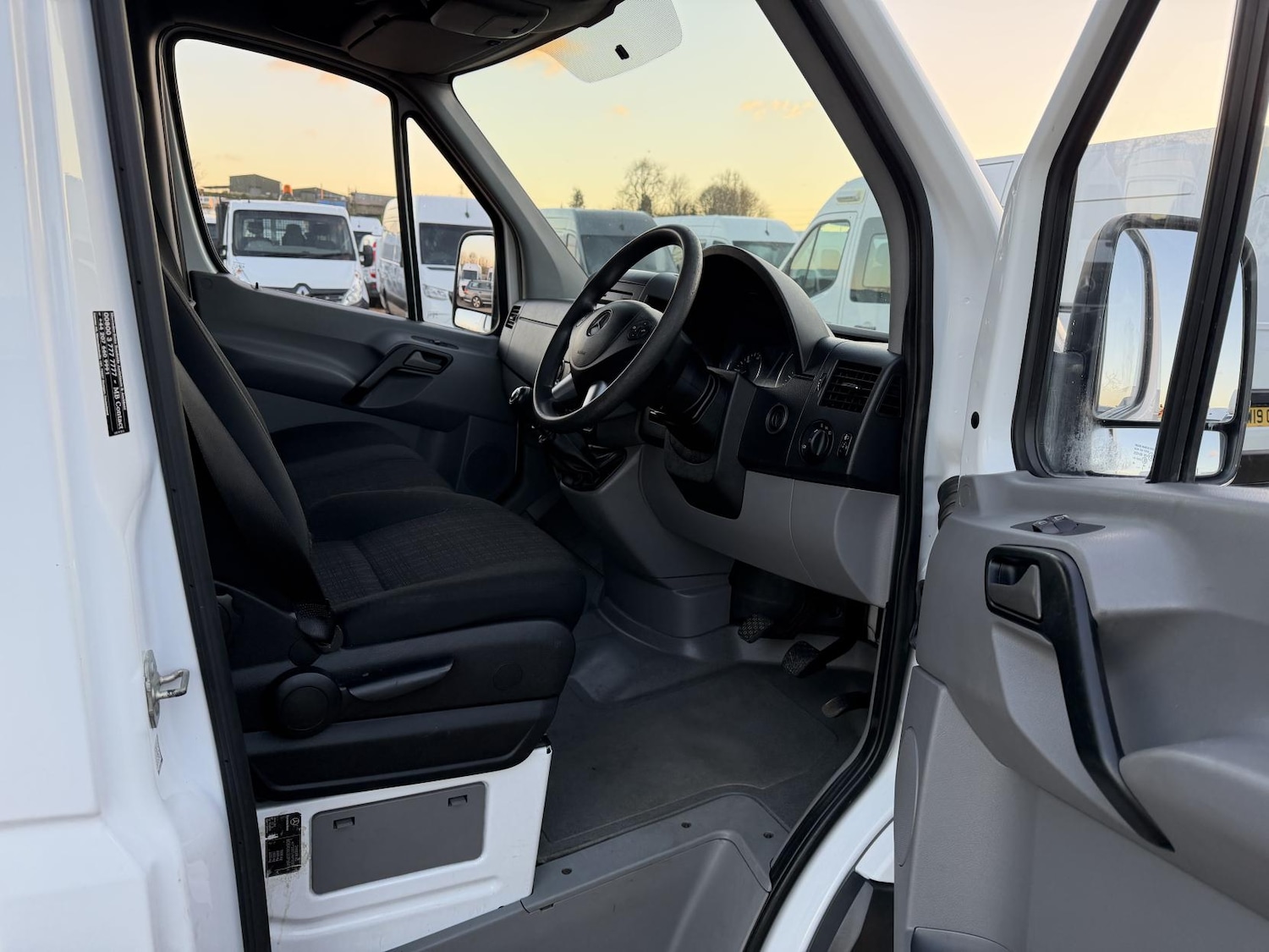 Used Mercedes-Benz Sprinter 2017 for sale - 77048036: Photo 9