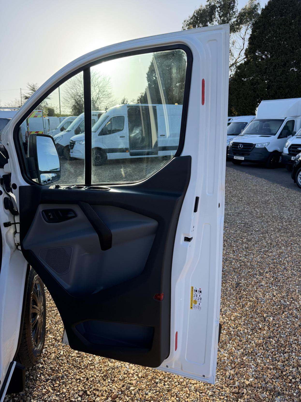 Used Ford Transit Custom 2017 for sale - 77896102: Photo 13